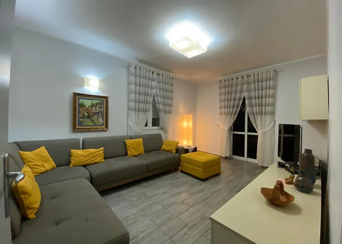 Enles Central Apartment