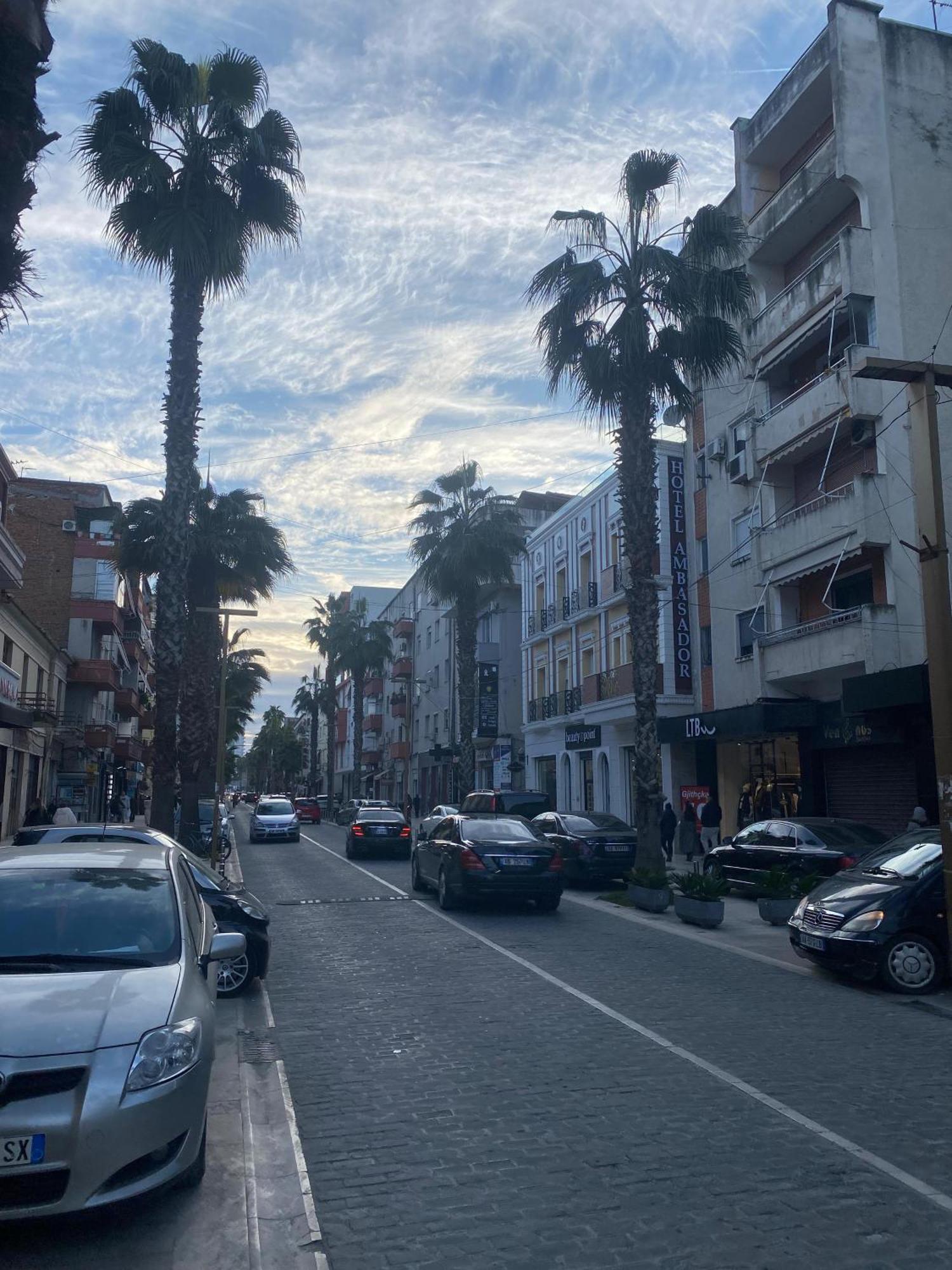 Enles * Durrës